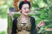 Lombok cultural experience with Sasak royal attire
