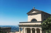 San Marino small group guided tour with 7 museums and towers pass