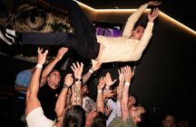 Porto Pub Crawl with 7 Drinks, Games, and VIP Club Entry