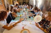 Guided ceramic decoration class with a local specialist
