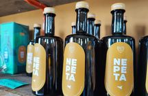 Guided sensorial trek and artisanal bitters workshop close to Noto