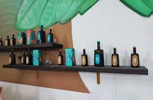 Culinary and cultural tour close to Noto with local distillery visit
