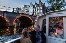 Happy holidays evening cruise in Amsterdam with wine and cheese box