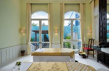 55-minute signature aromatic candle massage at Kee Spa