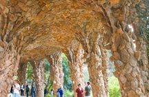 Barcelona guided tour with Sagrada Familia and Park Güell entry