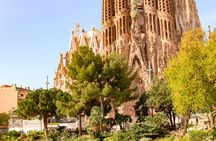 Barcelona guided tour with Sagrada Familia and Park Güell entry