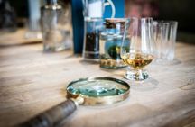 Historical gems tour with whisky and local flavours in Edinburgh