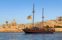 Pirate boat party with DJ, drinks and night swim in Malta