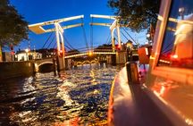 Amsterdam winter evening cruise with snacks and drinks options