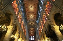Île de la Cité and Notre Dame Cathedral small-group tour