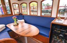 1.5-hour private guided boat tour with welcome drink