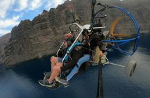 Paratrike journey over Los Gigantes