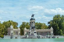 Retiro Park guided walking tour with tapas tasting in Madrid