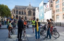 Historic and contemporary Paris bike tour