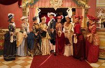 Cabaret dinner show in Venice