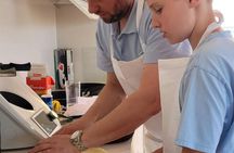 Croix rousse market tour and cooking class