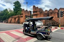 Tuk-tuk rental with driver for a 4-hour Chiang Mai temple experience