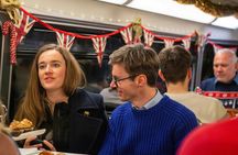 London Christmas bus tour with afternoon tea and snacks