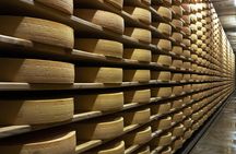 Full-day winter tour to Gruyères from Lausanne by bus