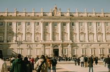 Historic Madrid guided walking tour with virtual reality