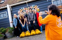 Volendam and Zaanse Schans Windmills Guided Tour from Amsterdam