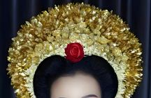 Lombok cultural experience with Sasak royal attire