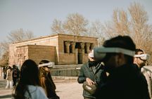 Modernist Madrid guided walking tour with virtual reality