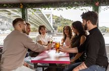 Budapest sightseeing river cruise with unlimited drinks