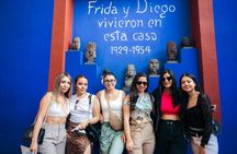 Blue House, Coyoacán and Xochimilco tour with transportation