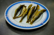 Porto traditional food and wine tour with twenty tastings