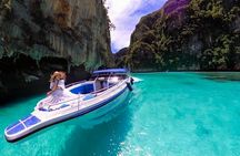 Phi Phi Islands tour with Bamboo Island and sunset at Railay