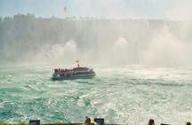 Guided tour of Niagara Falls with boat ride and maple tasting