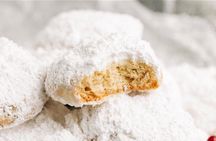 Famous tastings food tour in Mykonos Town