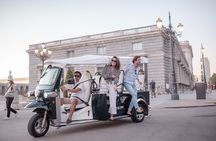 Electric tuk-tuk tour of Madrid