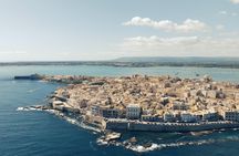 Private boat tour to Ortigia and Syracuse's sea caves