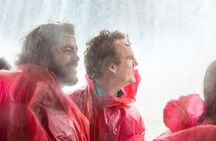 Niagara Falls small-group guided walking tour with boat experience
