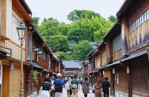 Shirakawago and Kanazawa guided day tour from Osaka