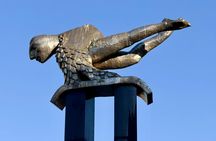 Shared walking tour through Vigo's historic centre and O Berbés