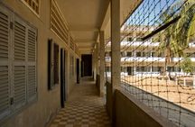 Half-day Tuol Sleng Genocide Museum and Russian Market tour