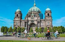 Best of Berlin private bike tour