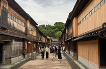 Shirakawago and Kanazawa guided day tour from Kanazawa