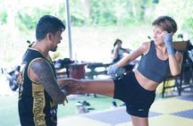 Private Muay Thai boxing class for beginners in Pai