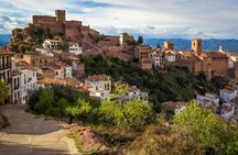Peñíscola and Vilafamés day trip from Valencia