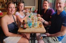 Sunset food tour in the Monti district with pizza tasting