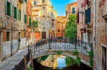 Private walking tour of Venice tailored to your interests
