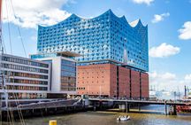 Hamburg private architecture walking tour with a local guide