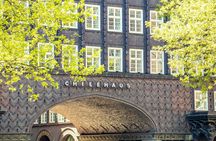 Guided tour tracing The Beatles' footsteps in Hamburg with a local