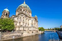 Private historical tour through Berlin with a local