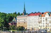 2-hour Helsinki walking tour with a local guide