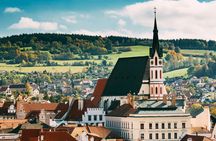 Navigate Český Krumlov's Insta-perfect spots with a local